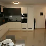 Penthouse No6