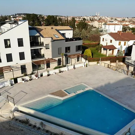 Penthouse No6 *