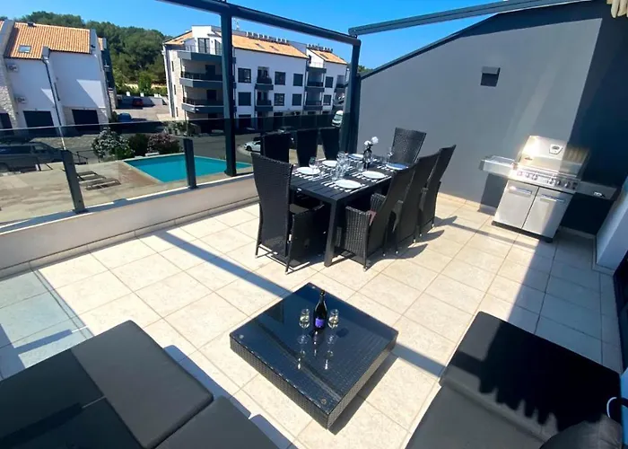 Penthouse No6 דירה