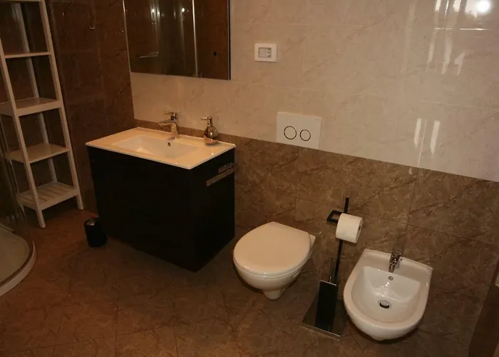Penthouse No6 *