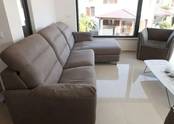 דירה Penthouse No6