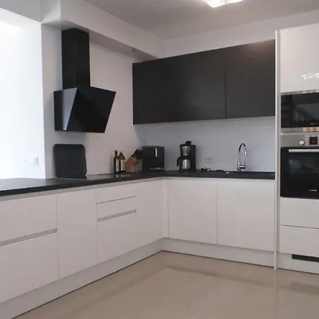 Penthouse No6 Apartment *
